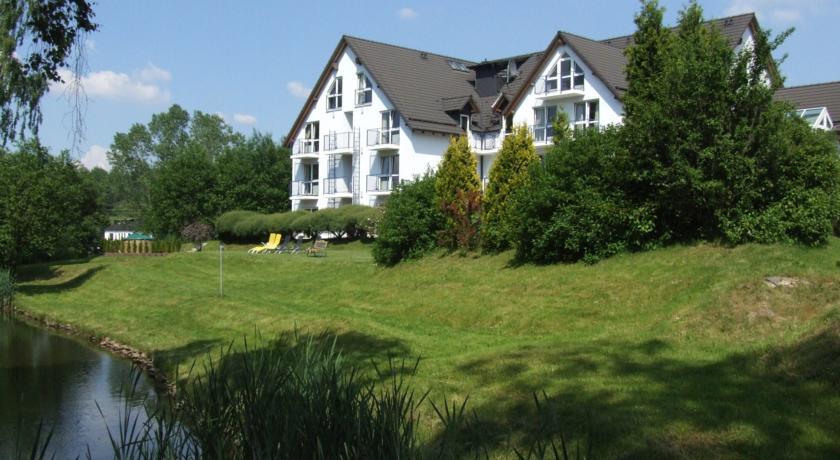 Nussknacker Hotel Ehrenfriedersdorf ภายนอก รูปภาพ