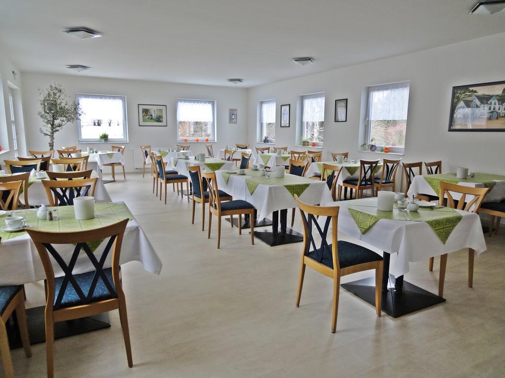 Nussknacker Hotel Ehrenfriedersdorf ภายนอก รูปภาพ